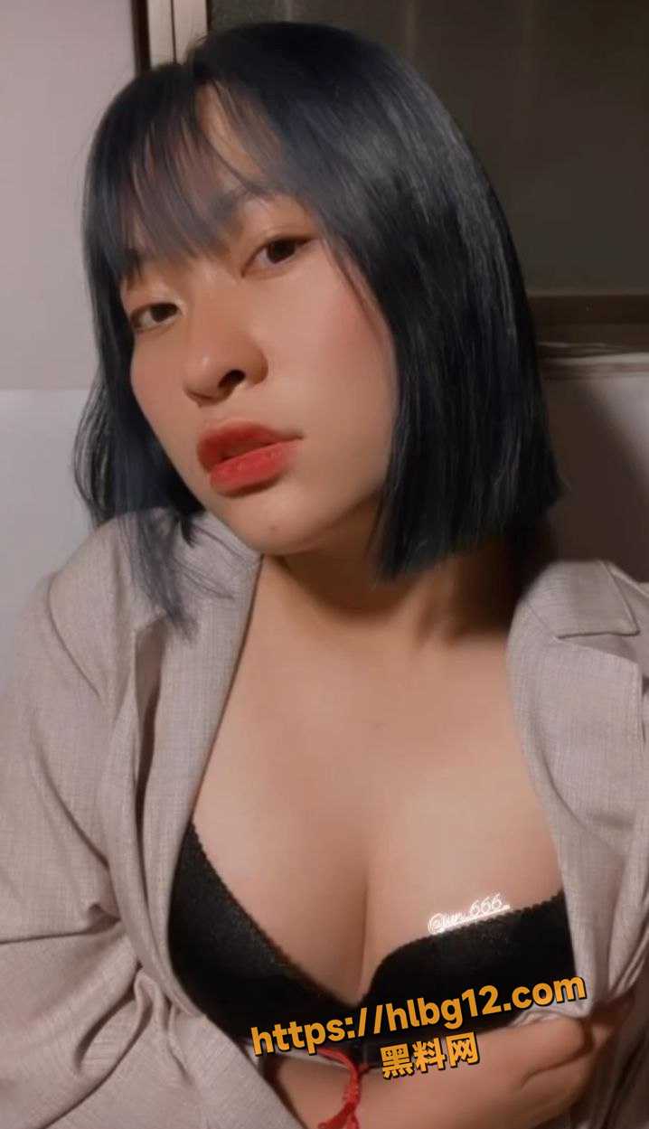 718X1249