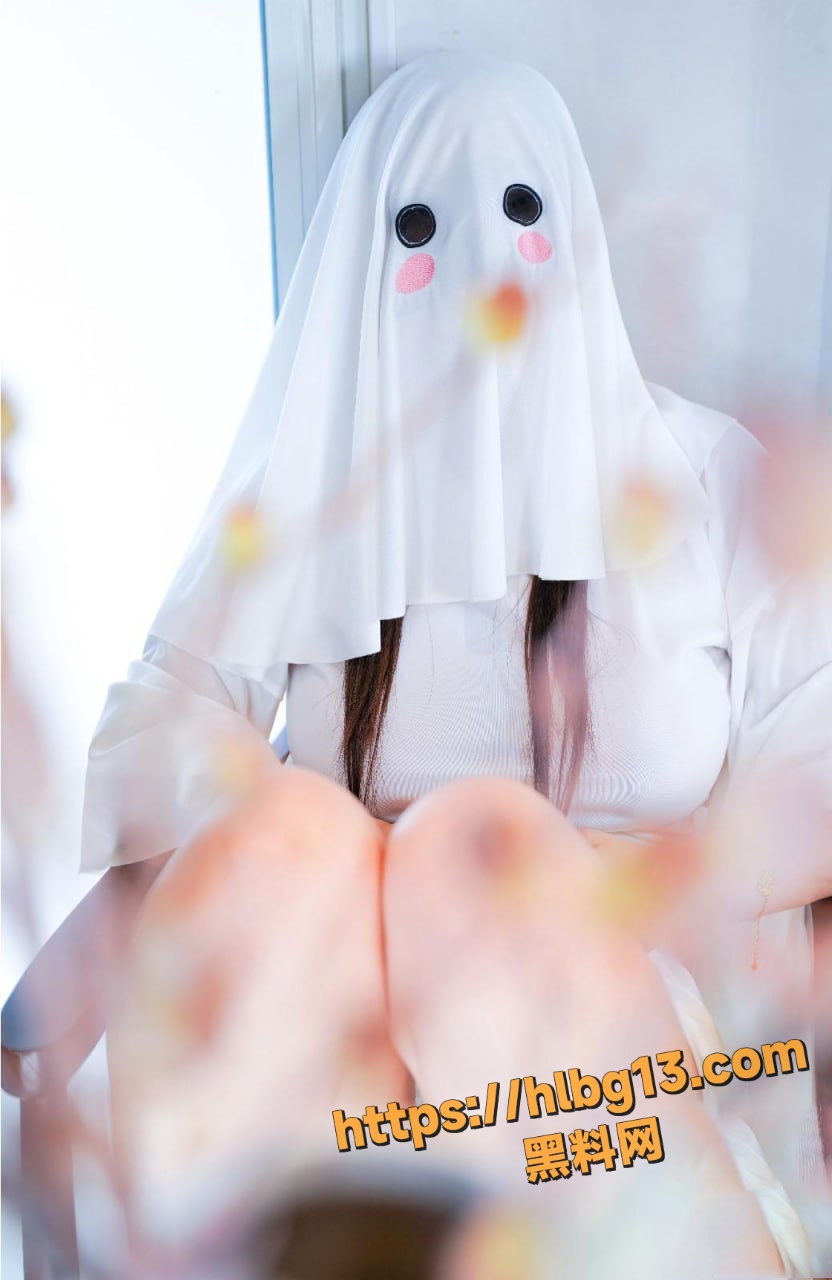 832X1280