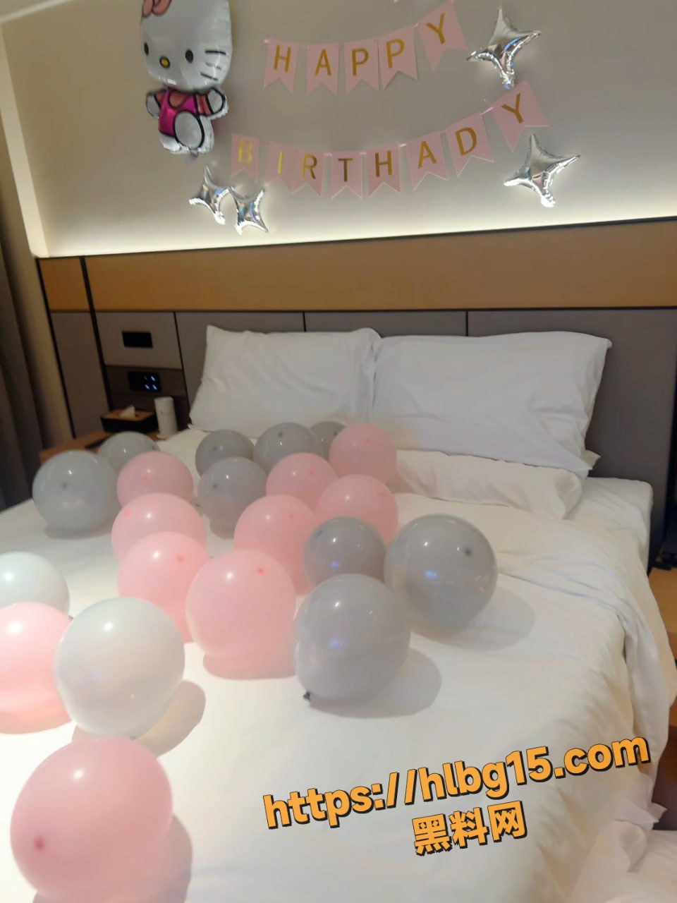960X1280