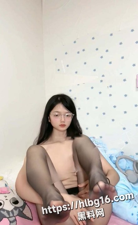 443X720