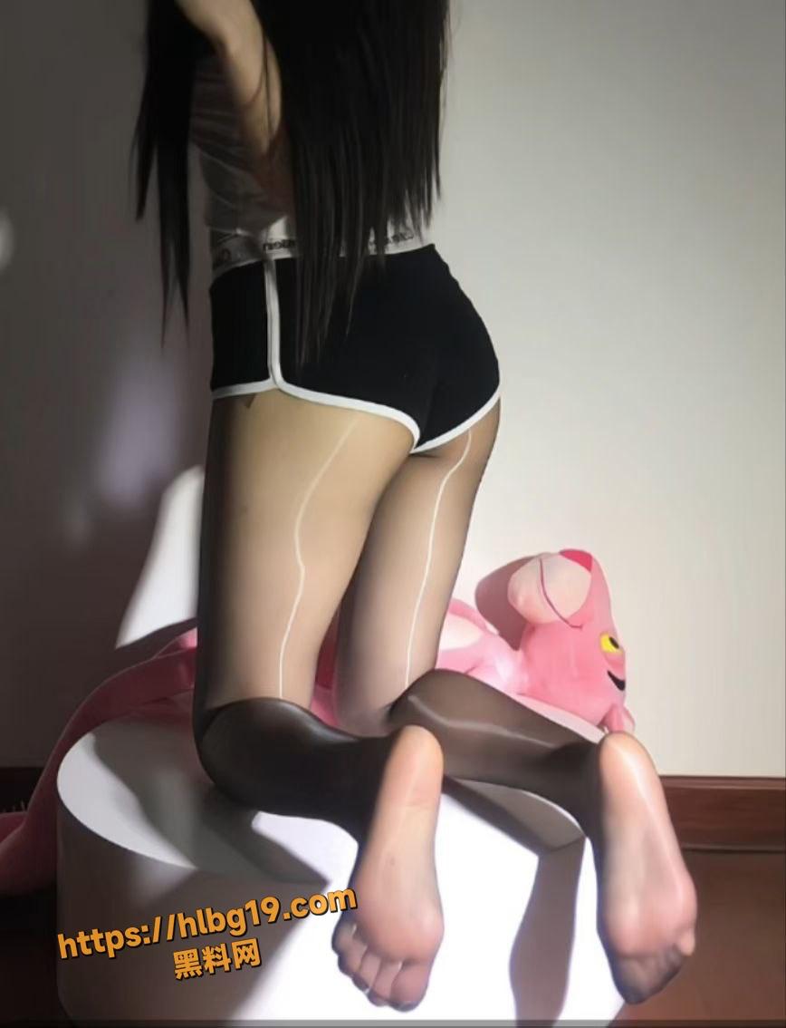 868X1134