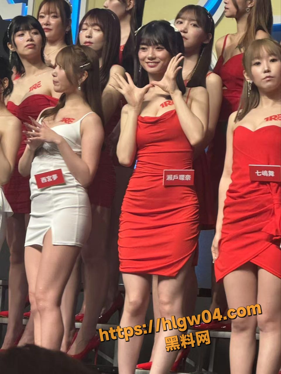960X1280
