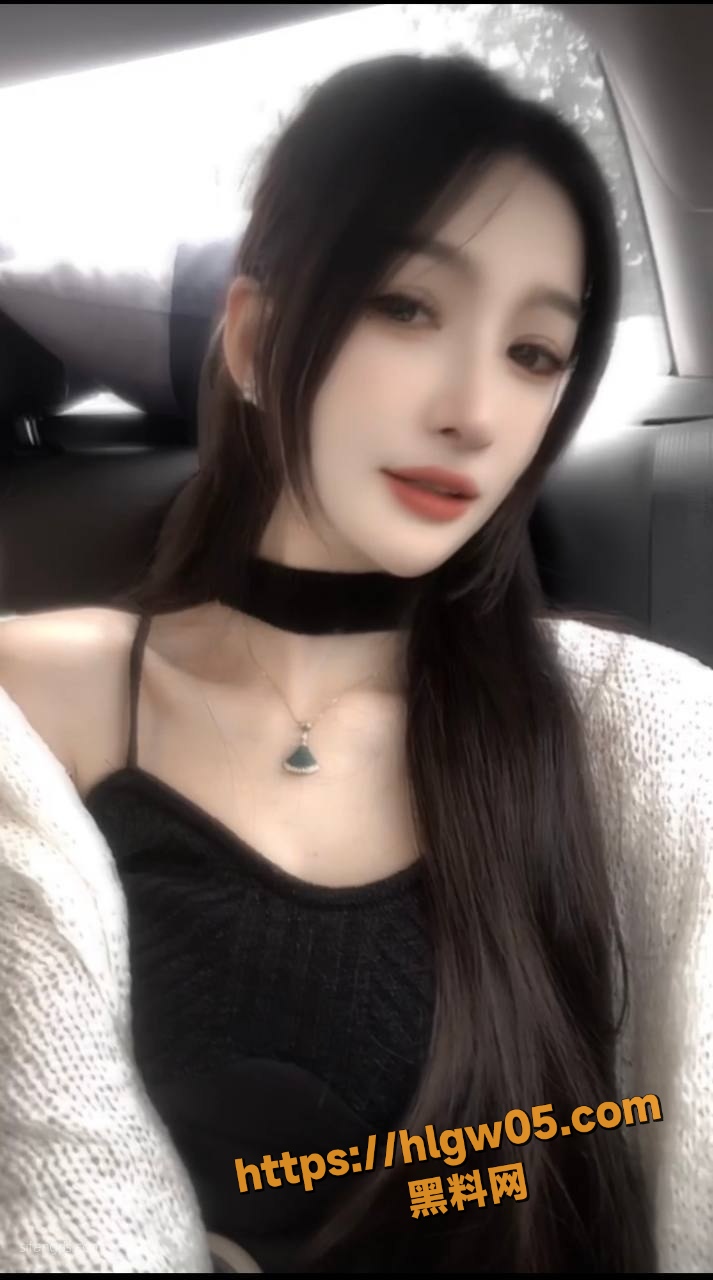 713X1280