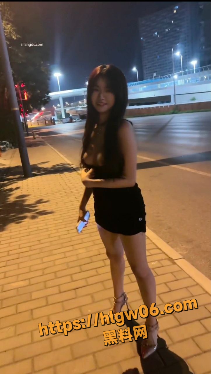 723X1280