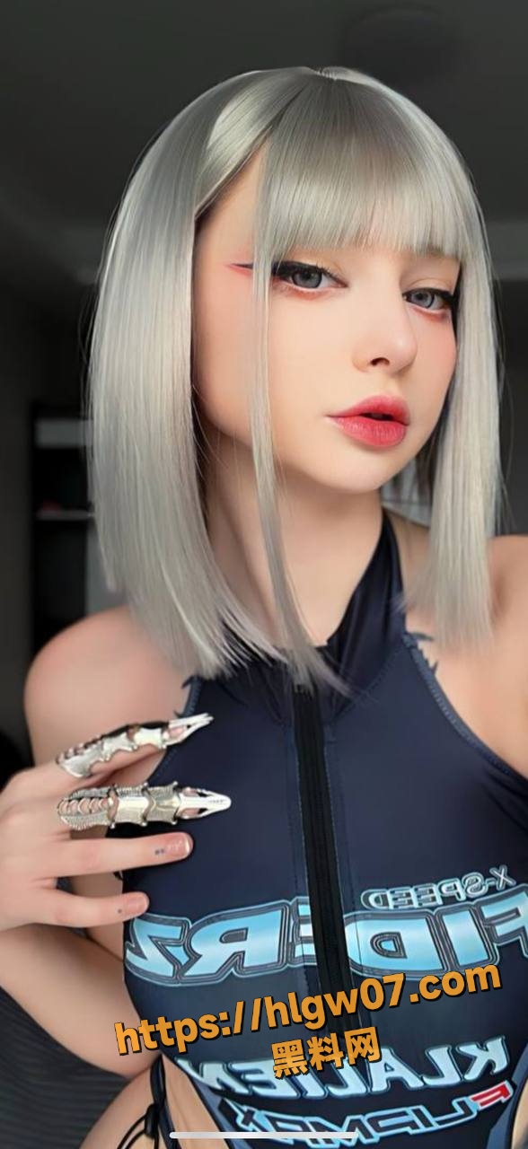 588X1280
