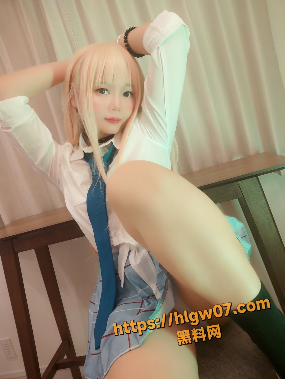 961X1280