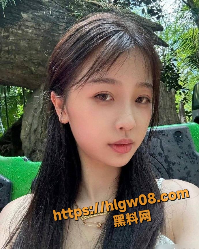 690X860