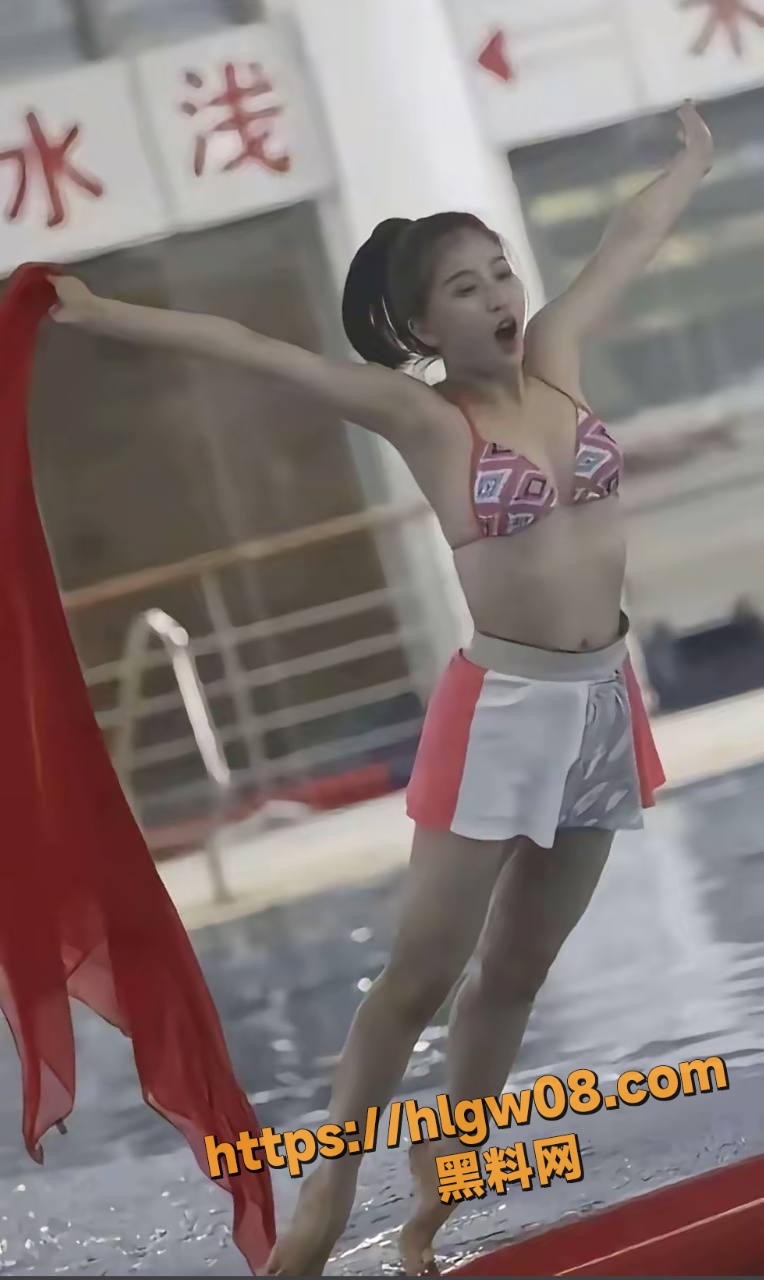 764X1280