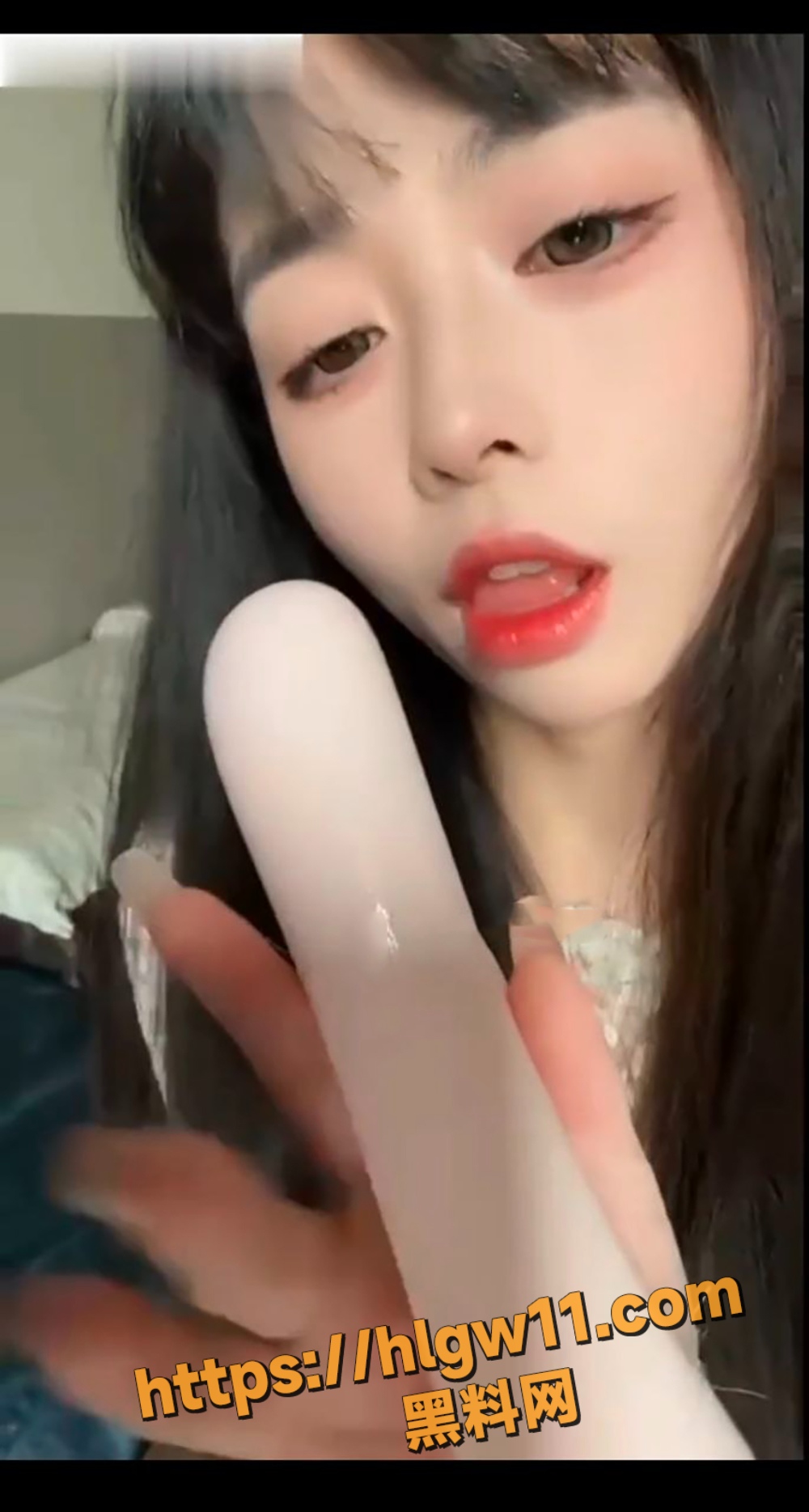 1000X1869