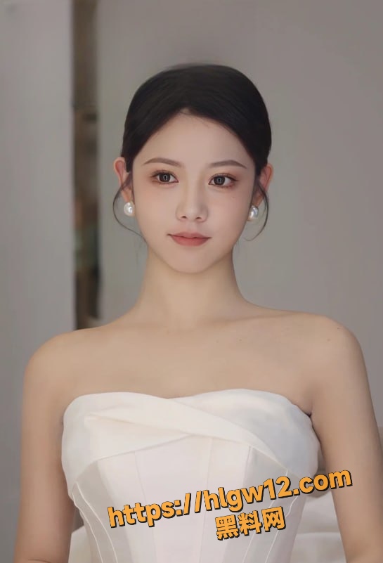 545X801