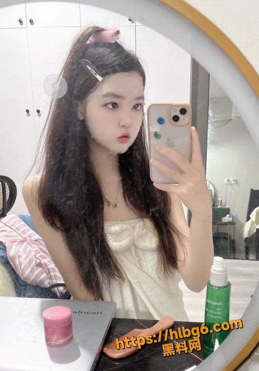 704