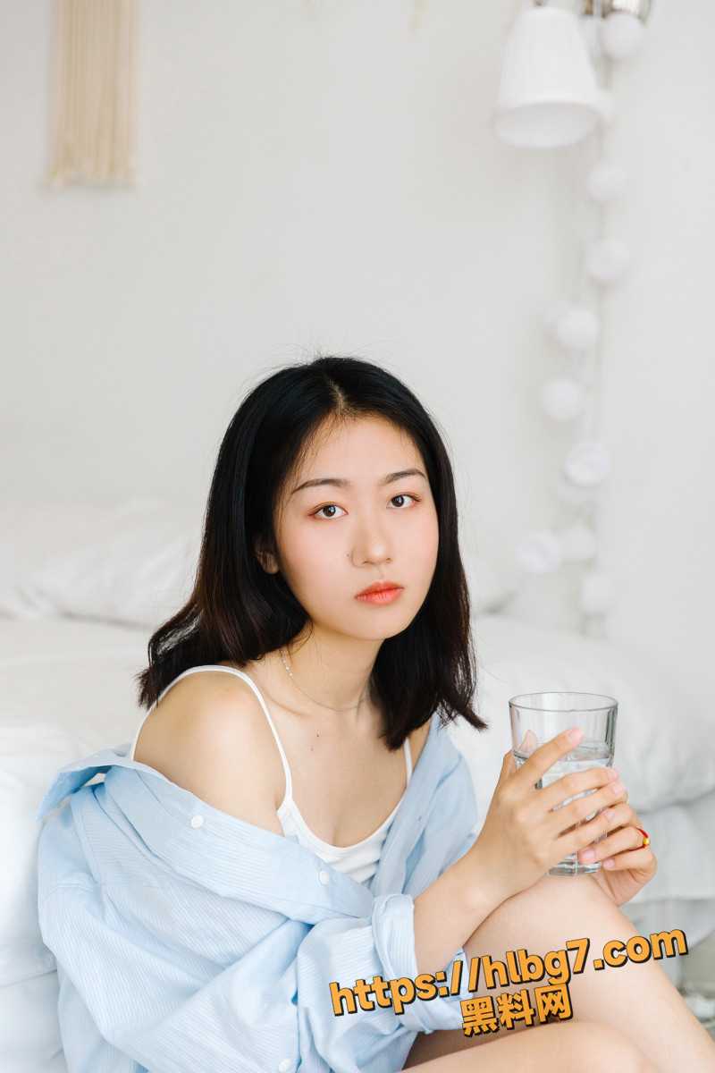 13042