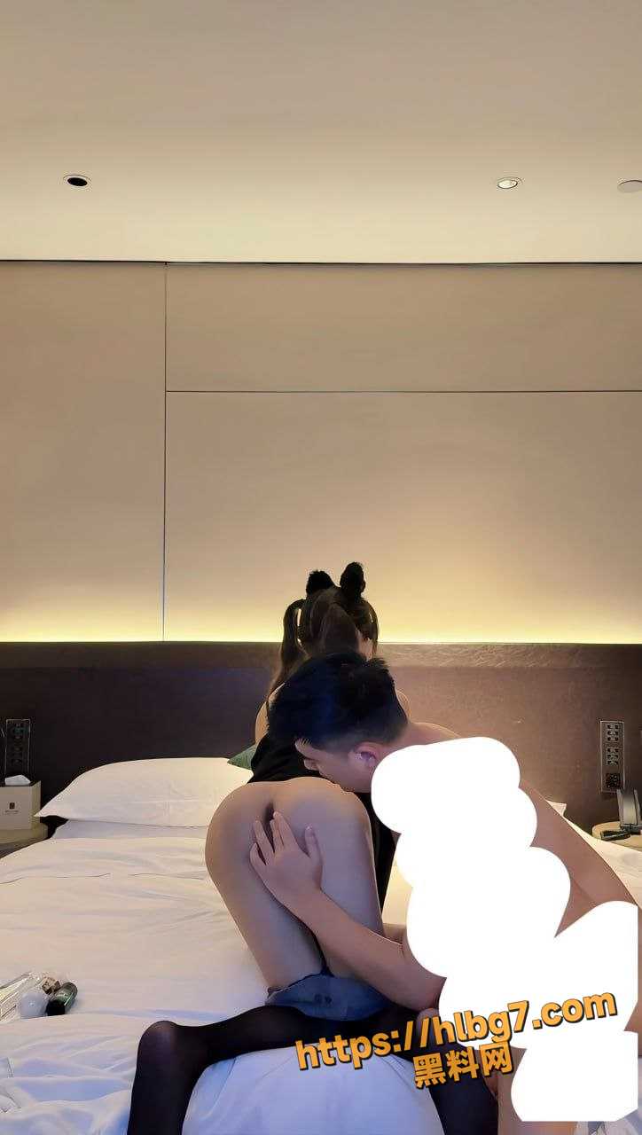 416