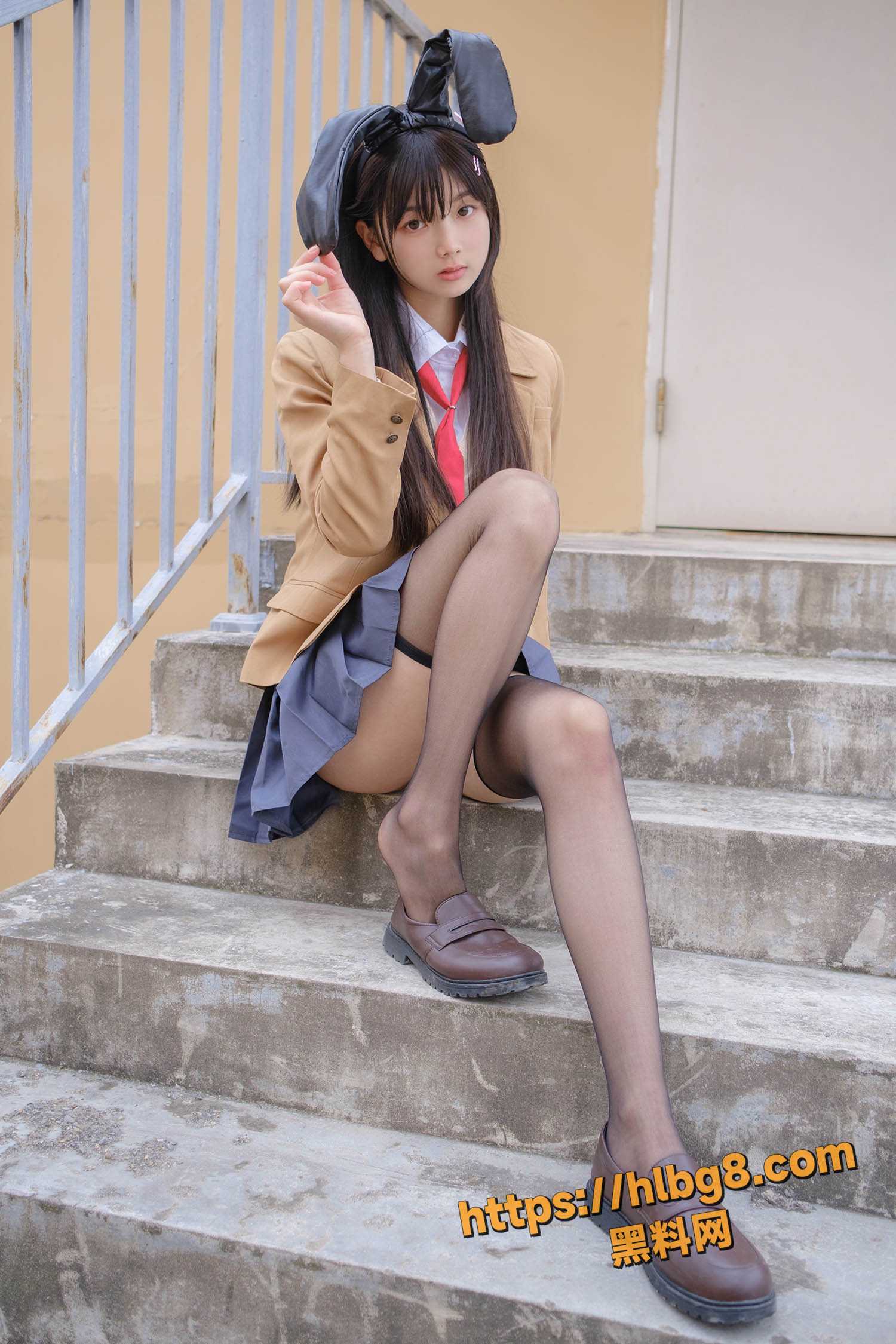 1 3