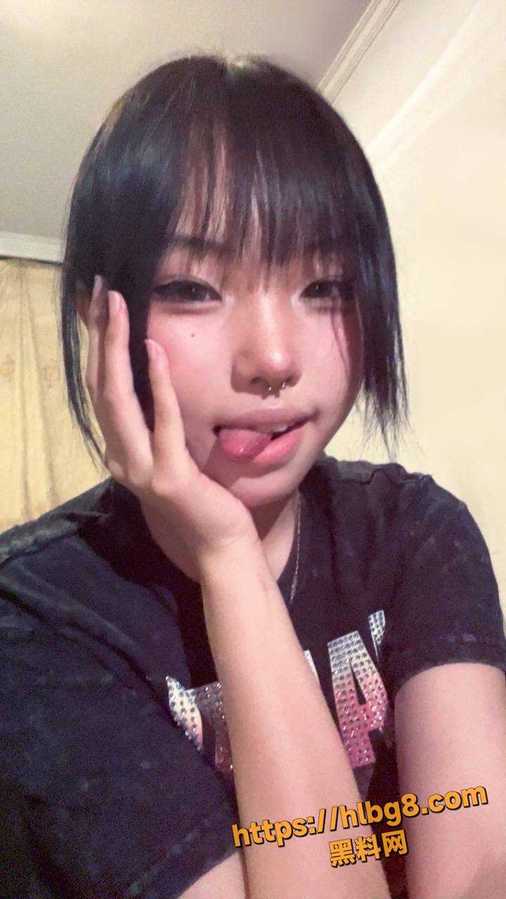 1104