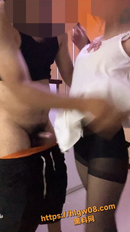 22.8