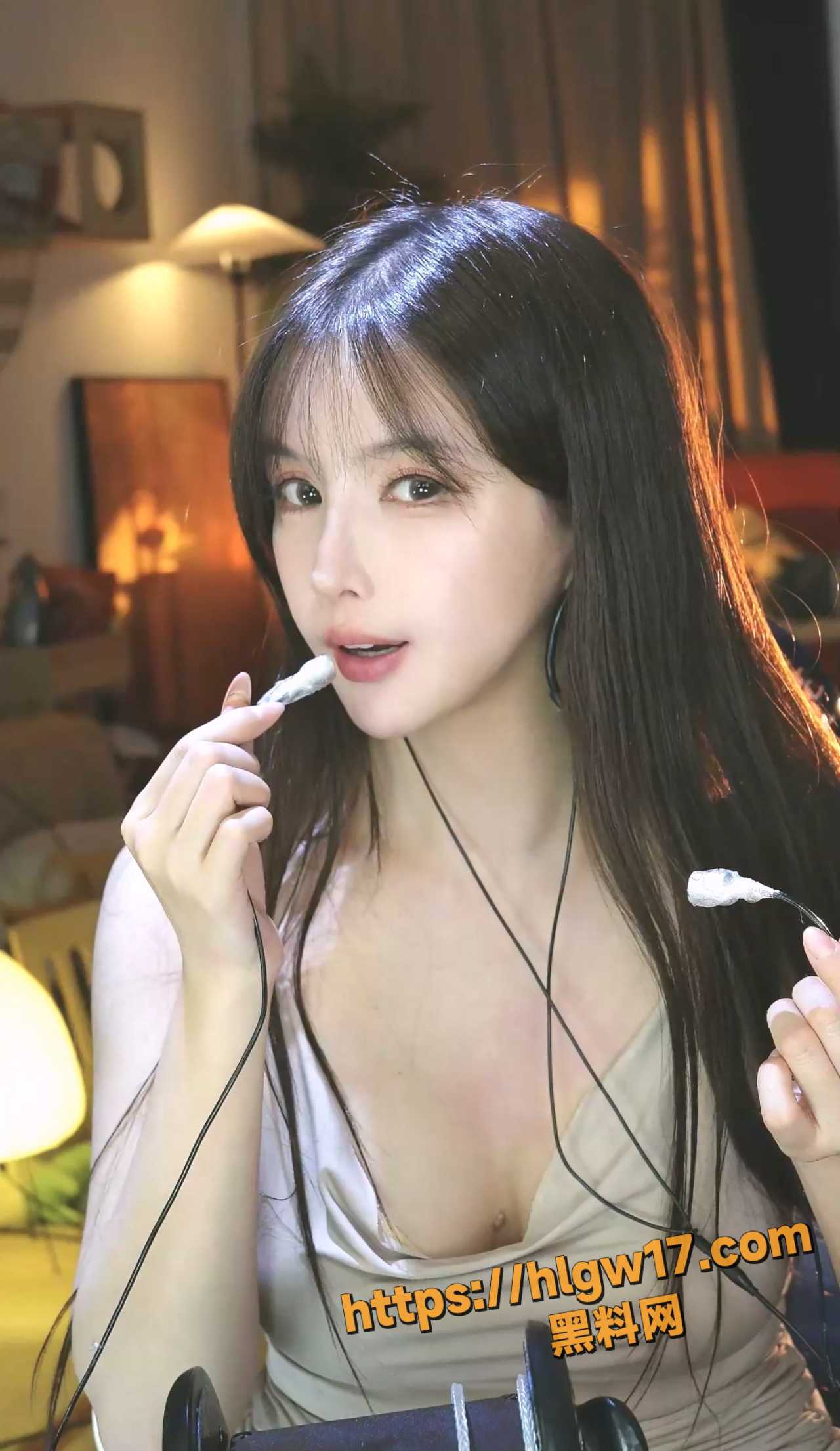 ASMR 大艺术嘉 RESTUDIO 三上老师？？.mp420250925190559.546