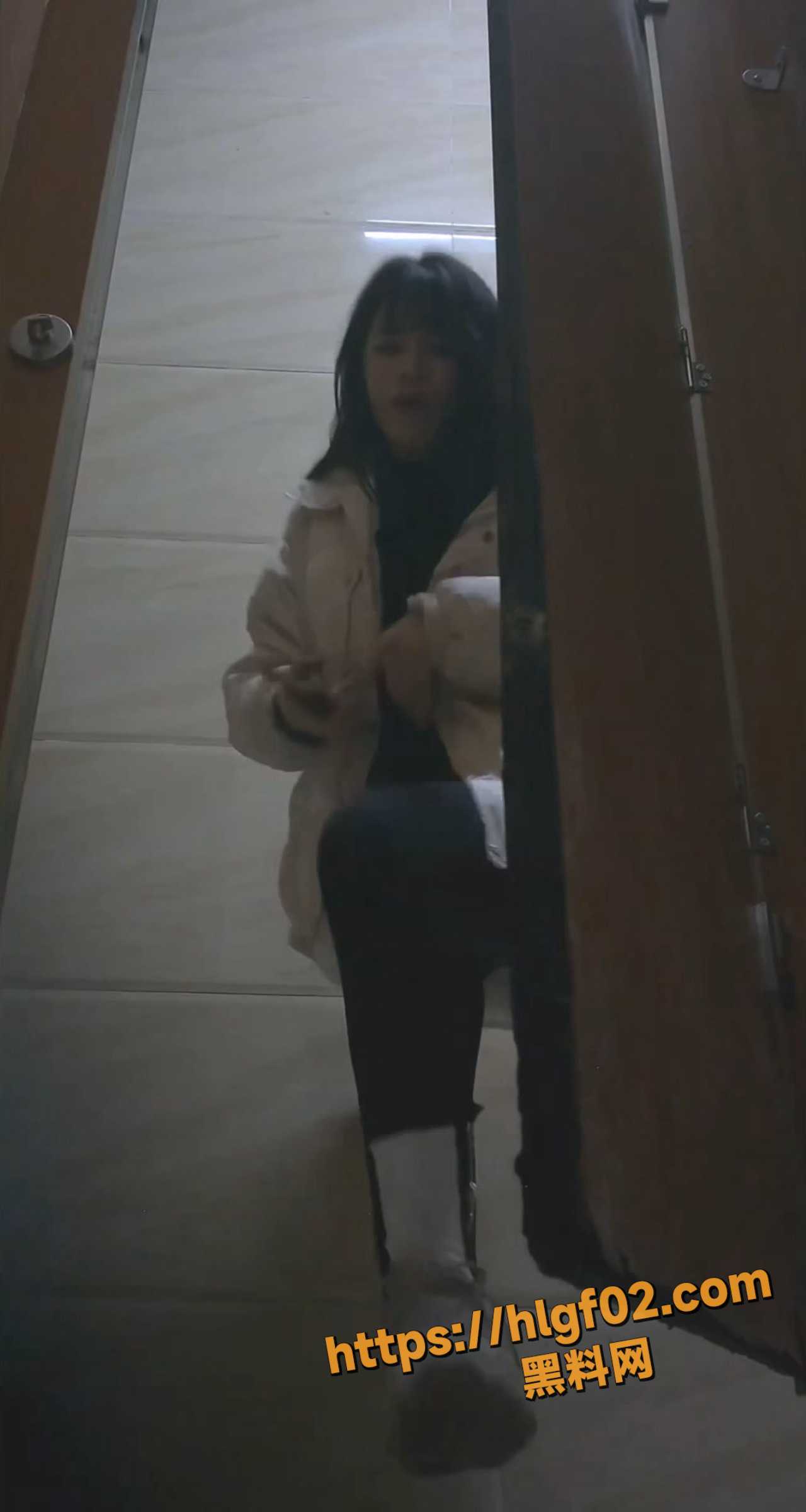 1 8