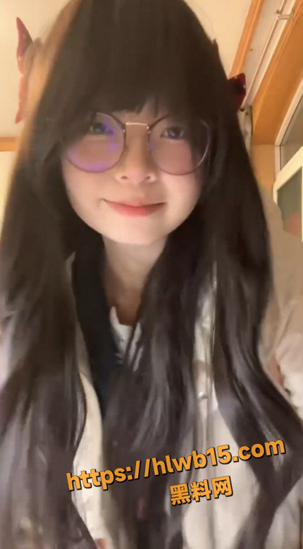 QQ20251210184344