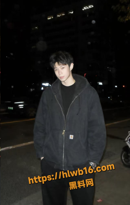 QQ20251215125543