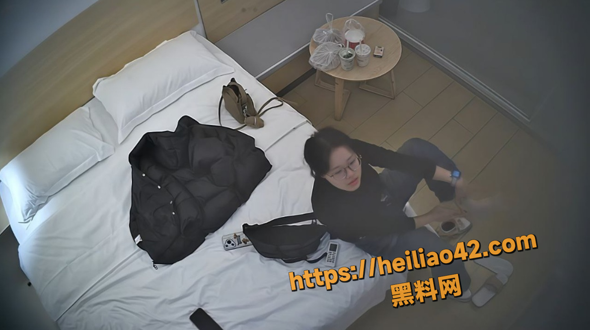 QQ20251223114321