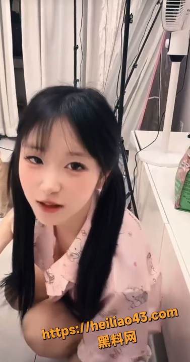 QQ20251223210951