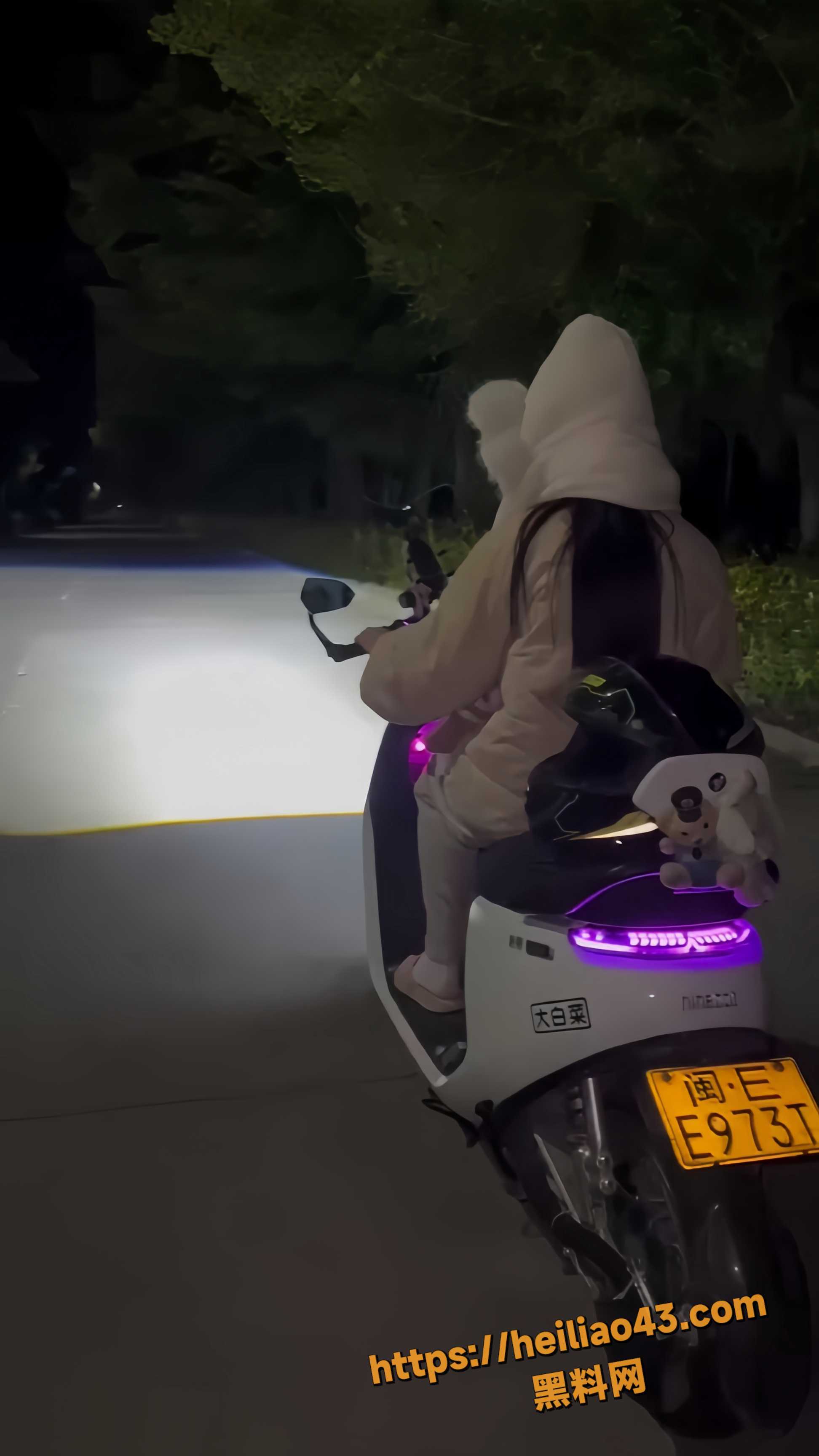 QQ20251224120207