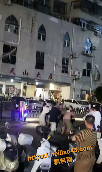 QQ20251224213738