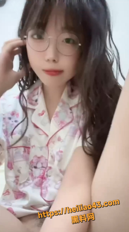 QQ20251227105711