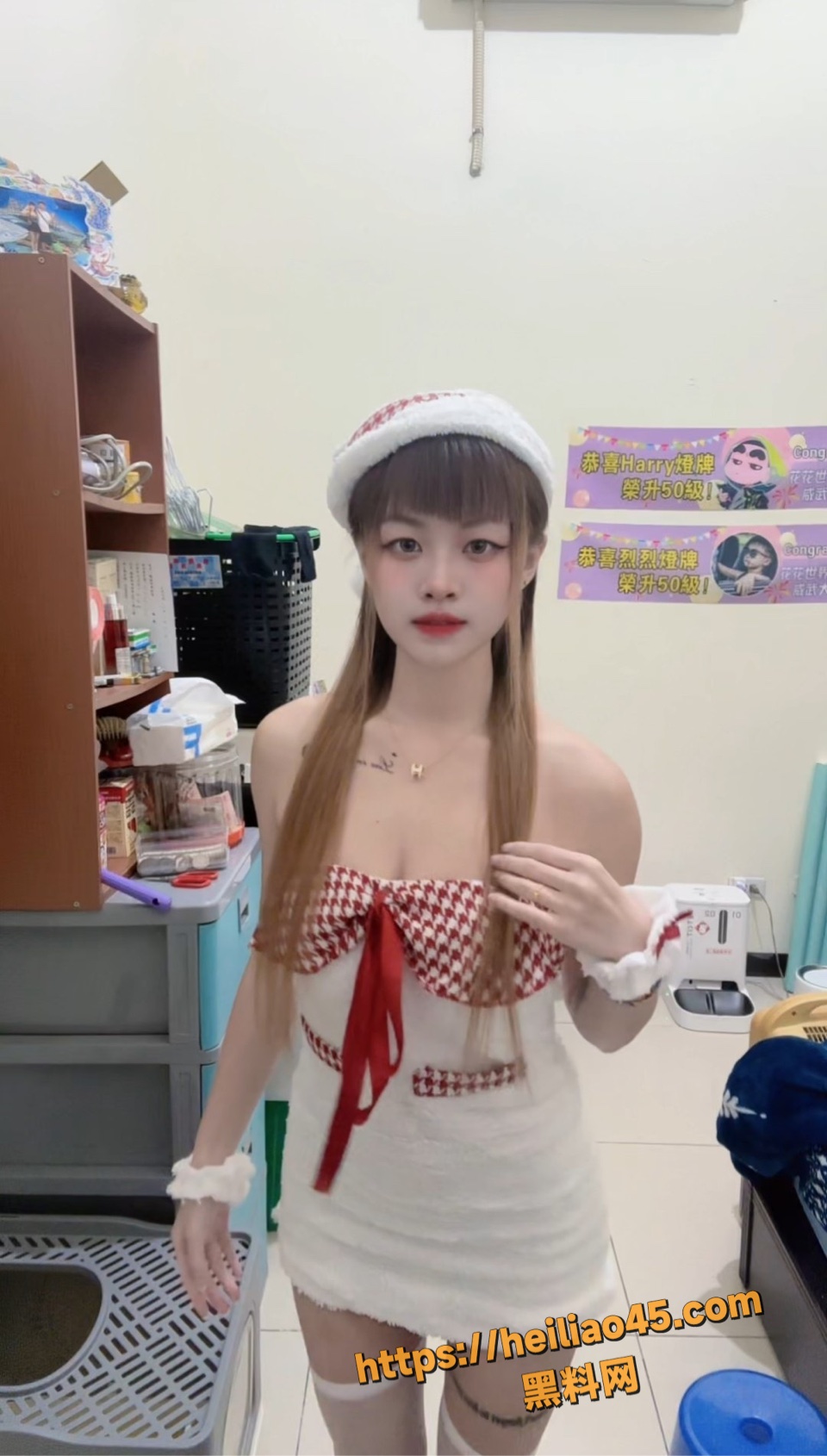 推特网红萱萱自拍福利2