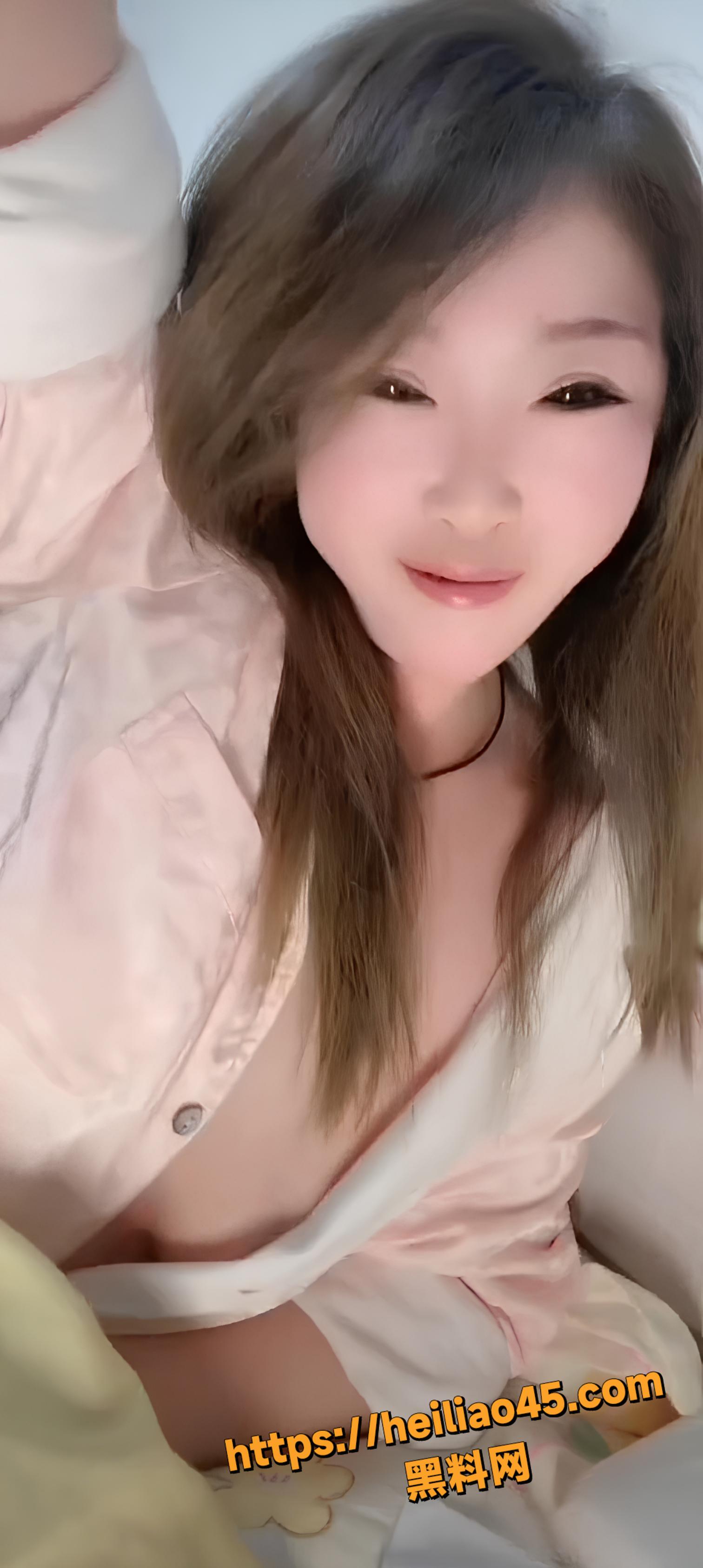 抖音网红闪现露点2