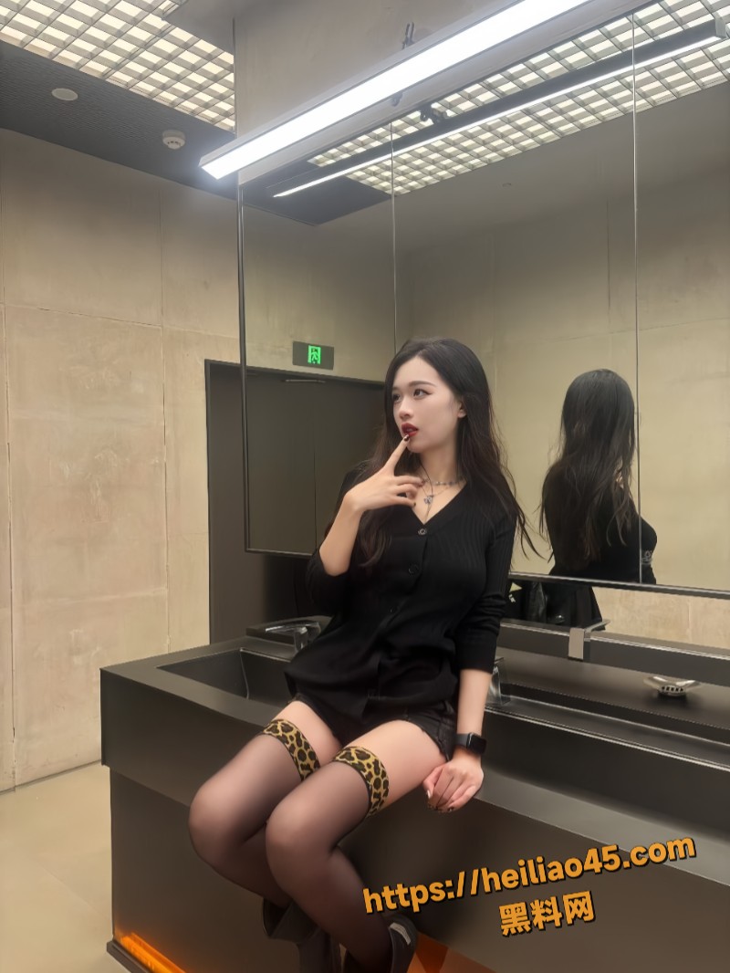 四川少妇女主播李悠4