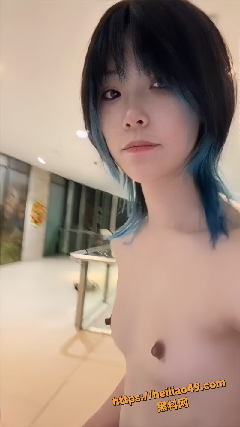 精神小妹李双怡