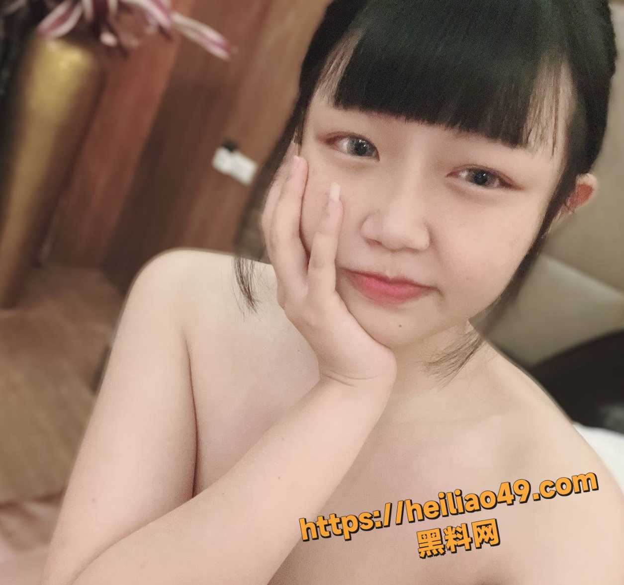 美乳翘臀4