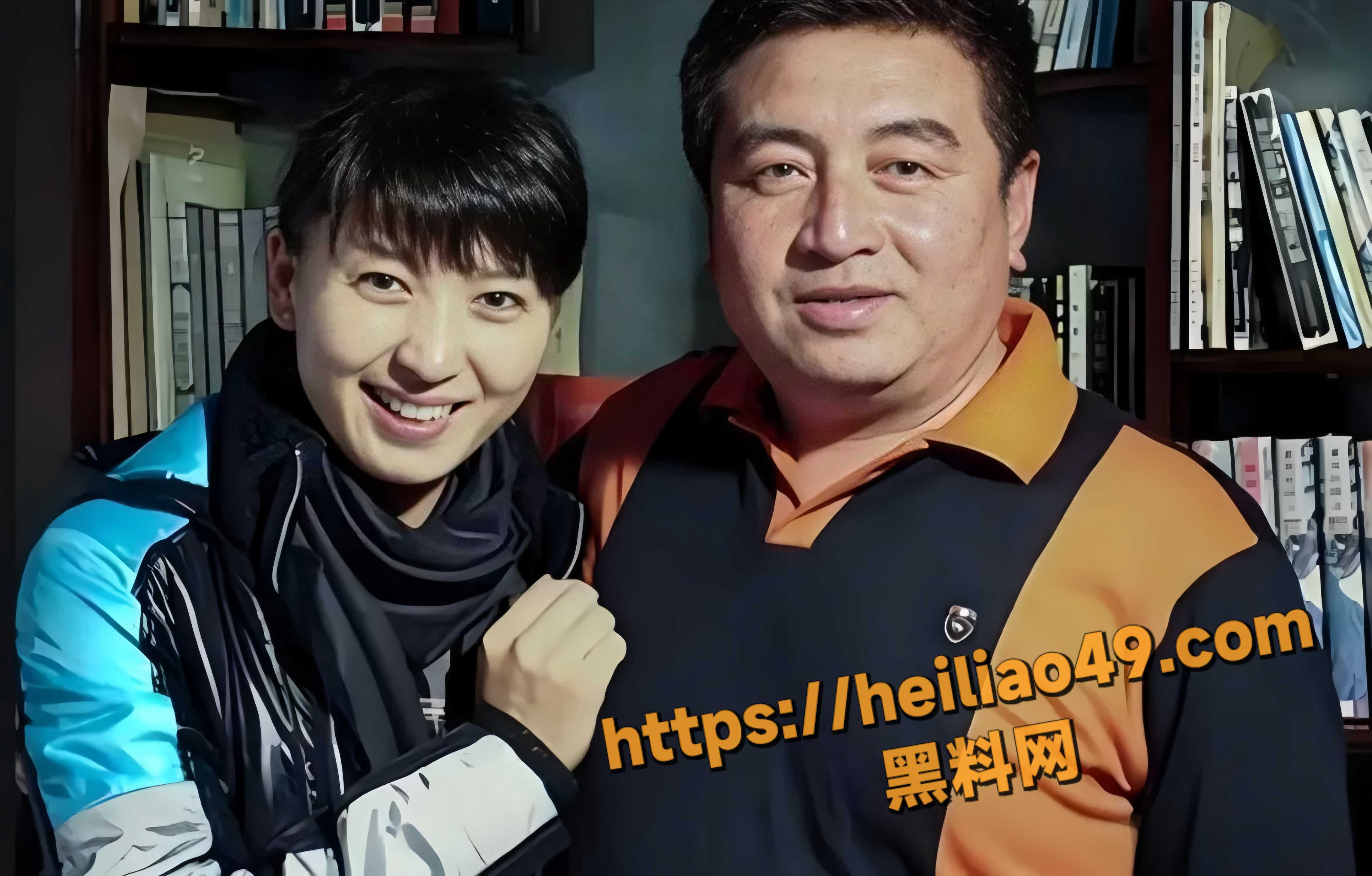 闫学晶直播哭穷16