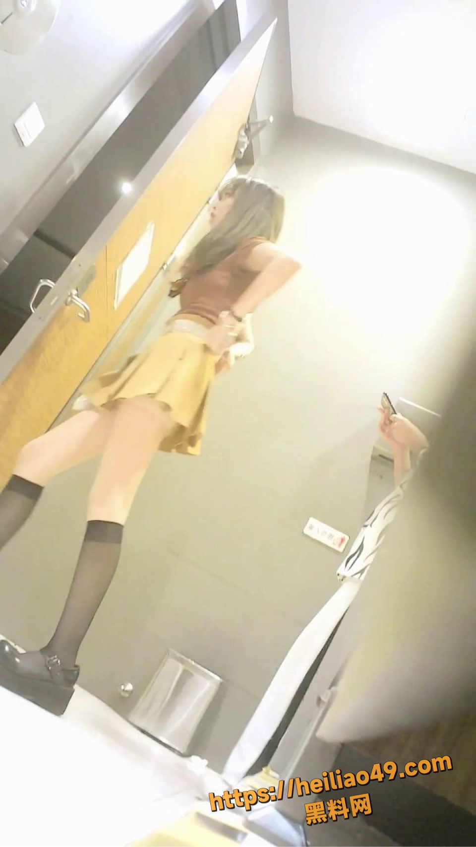 小仙女夺命连环蹲视频2