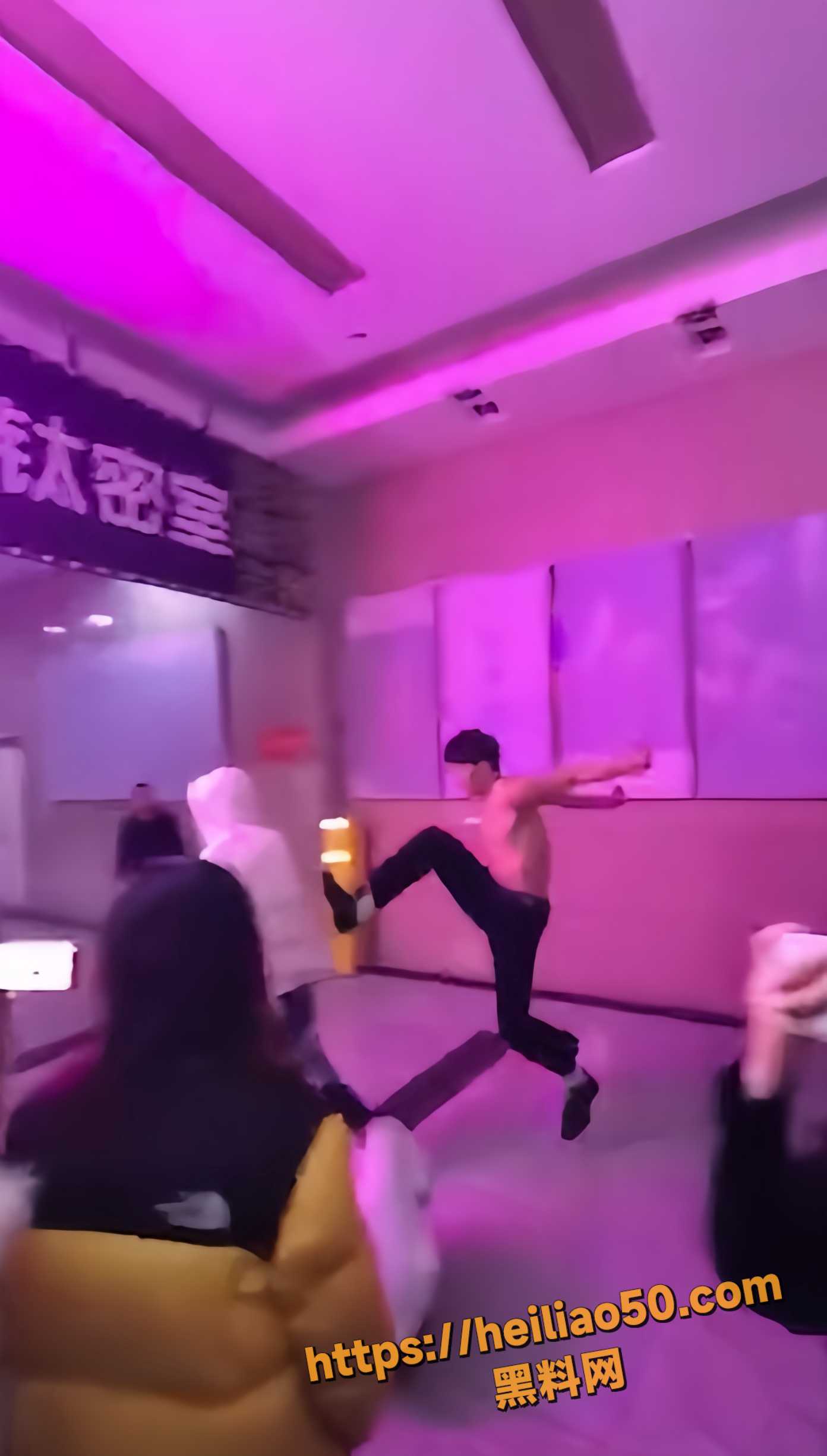 精神小伙4