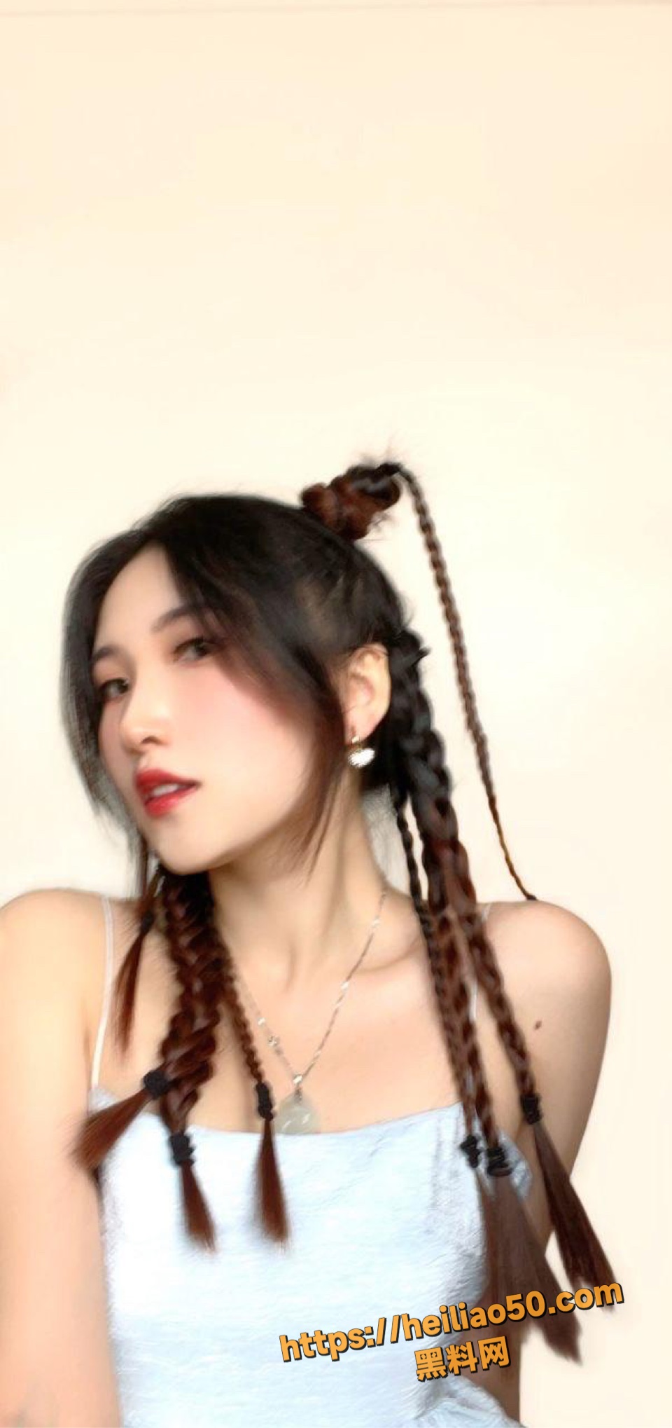 魔怔人对付子逸照片自慰视频4