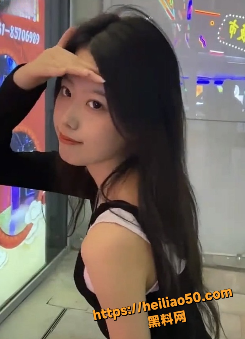 美乳翘臀5