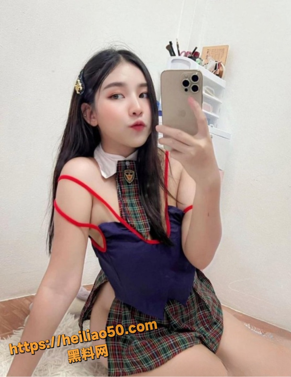 meilii98带头套性爱视频3