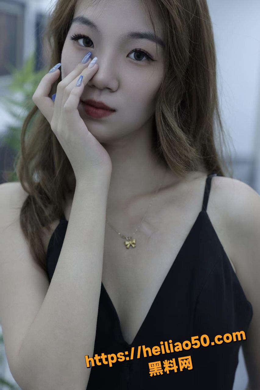 美乳翘臀5