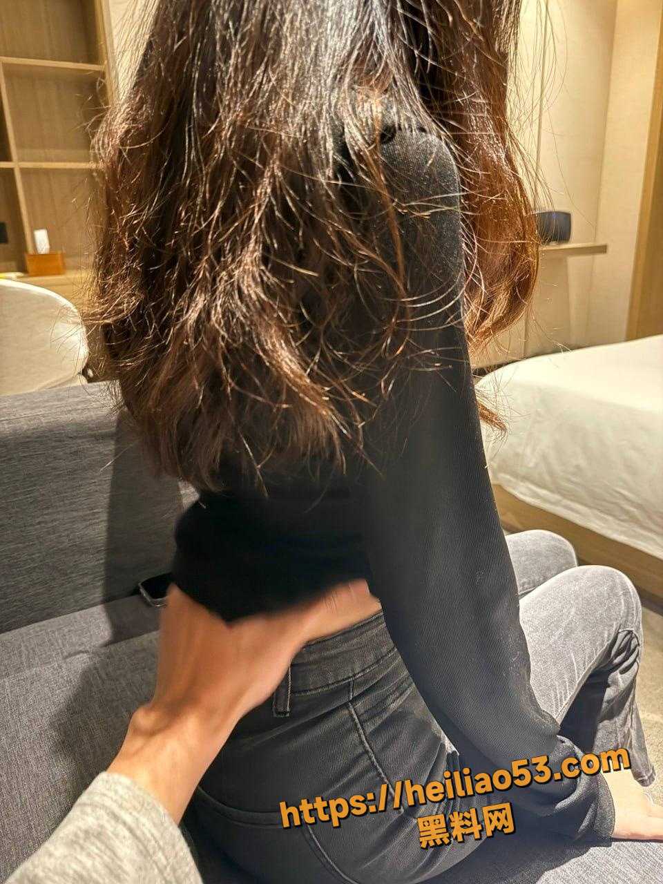 美乳翘臀6
