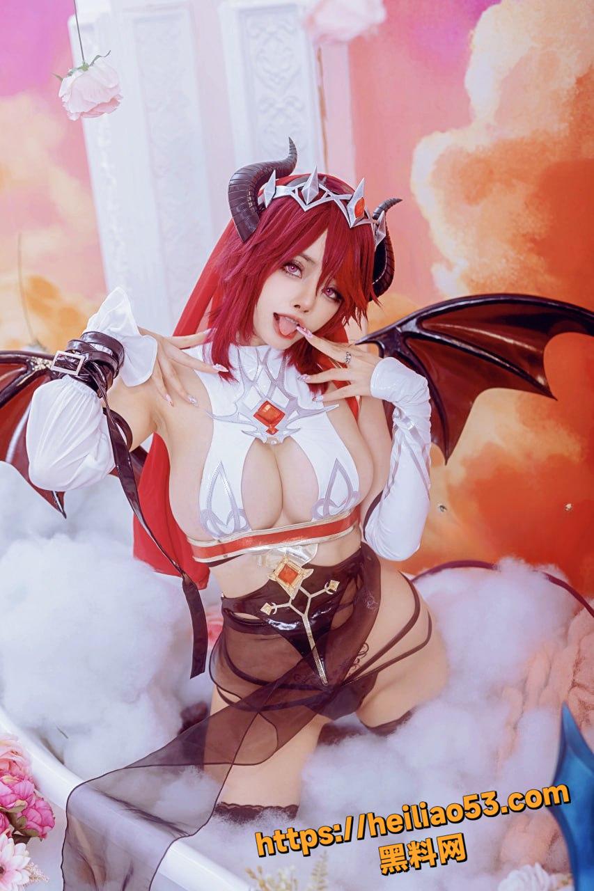 美乳翘臀4