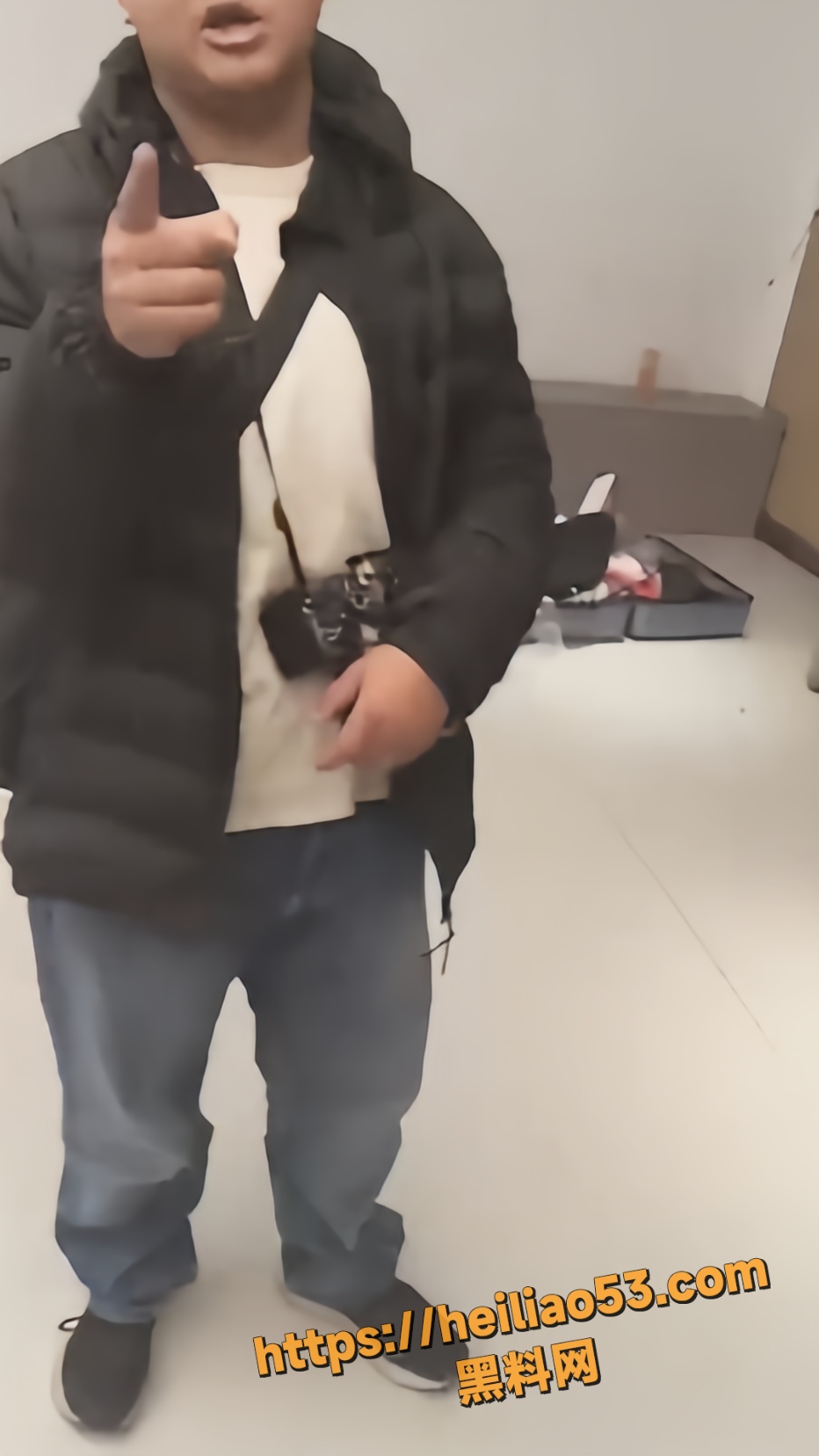 天府红男摄影打人视频2