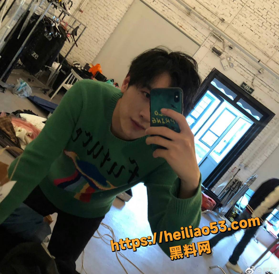 男演员展轩混乱私生活34