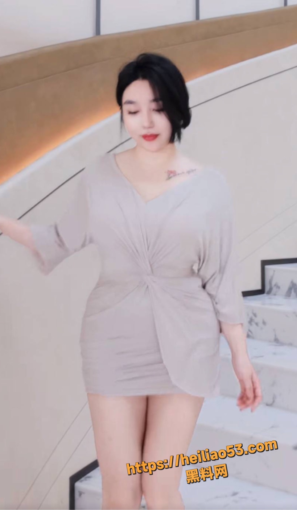 邻居姐姐偷情小鲜肉视频3