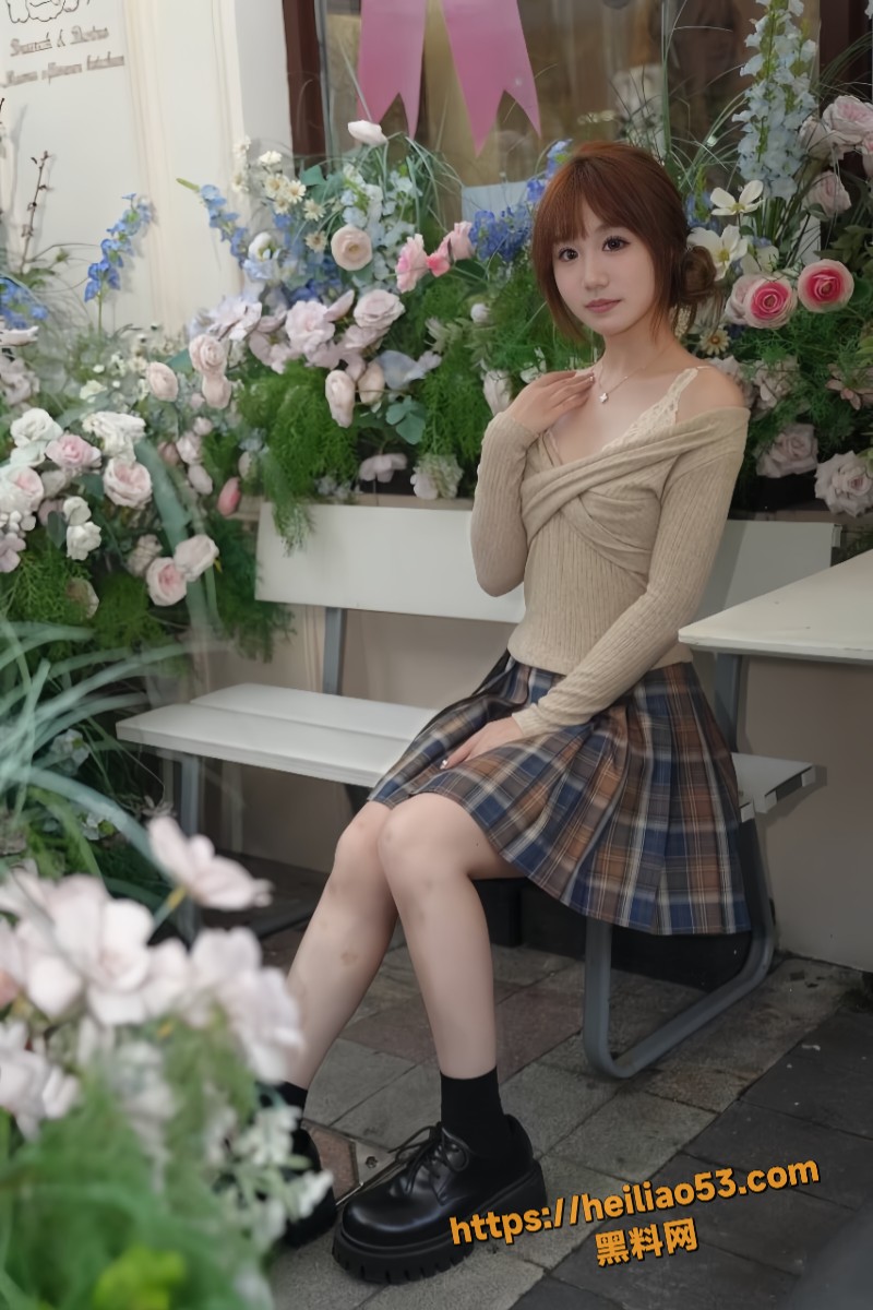小情侣性爱视频 4