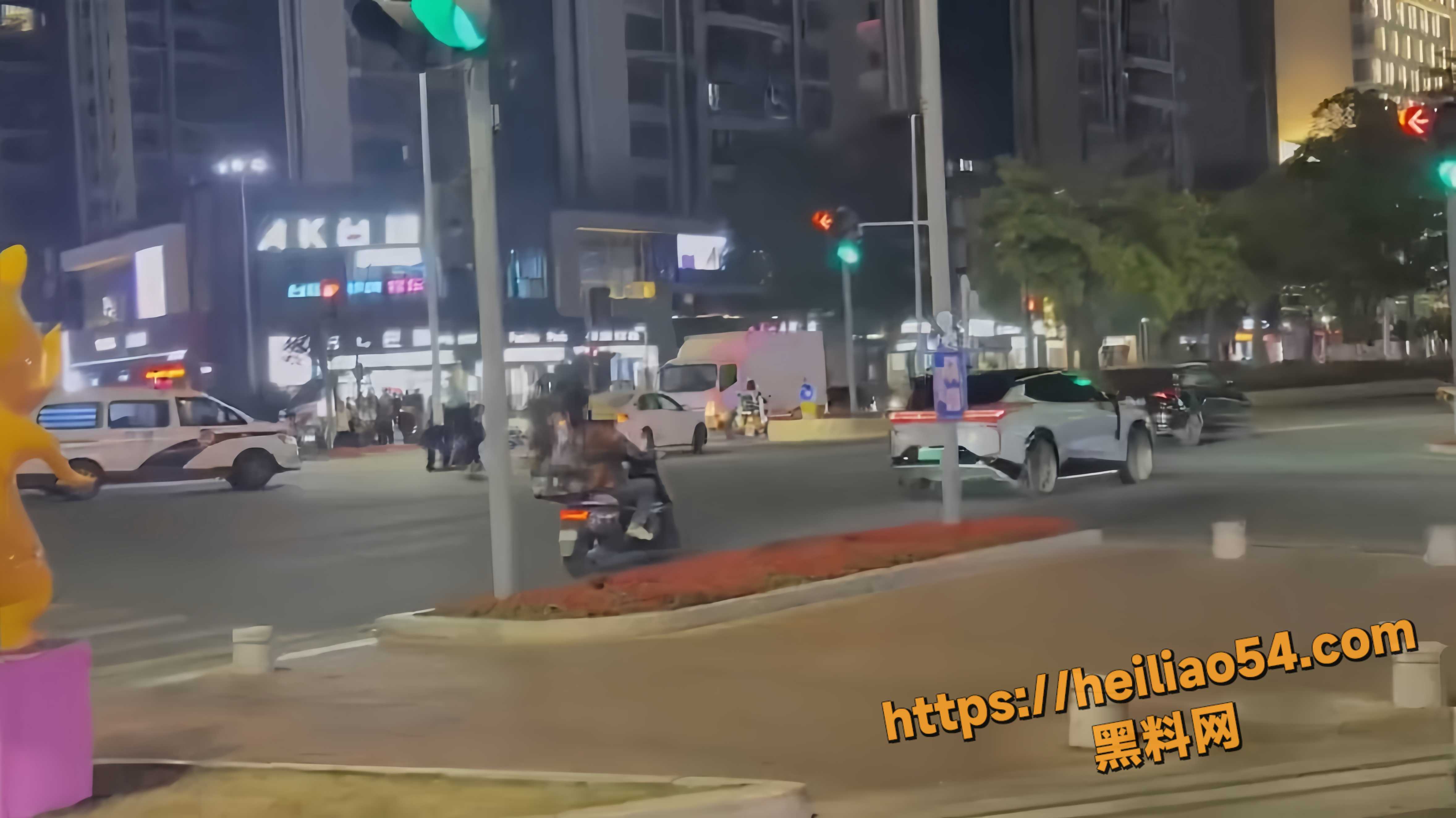 中山港口镇货车冲撞行人1