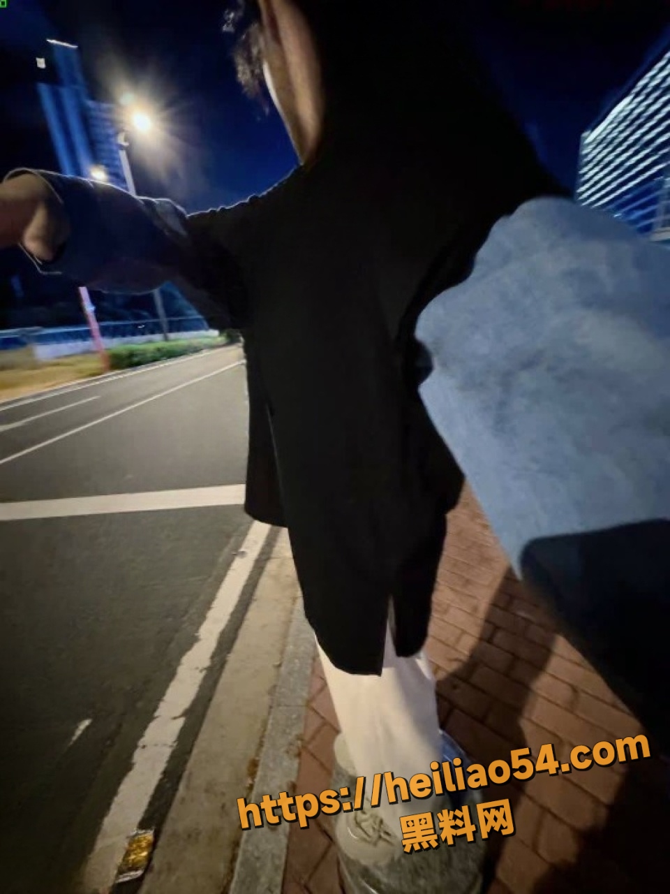 亲兄妹乱伦视频曝光9