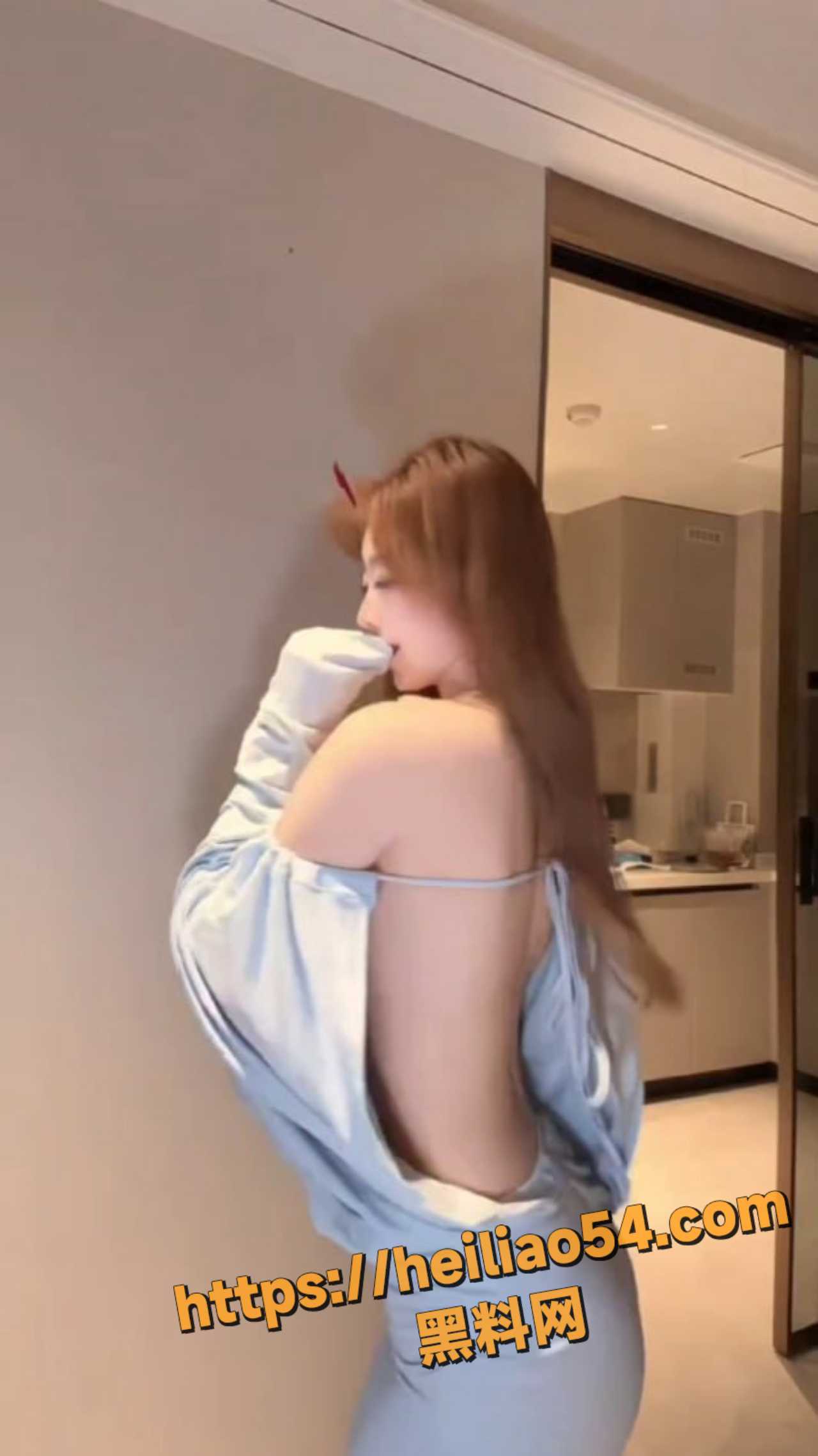 李梨涡游山恋后背摇合集